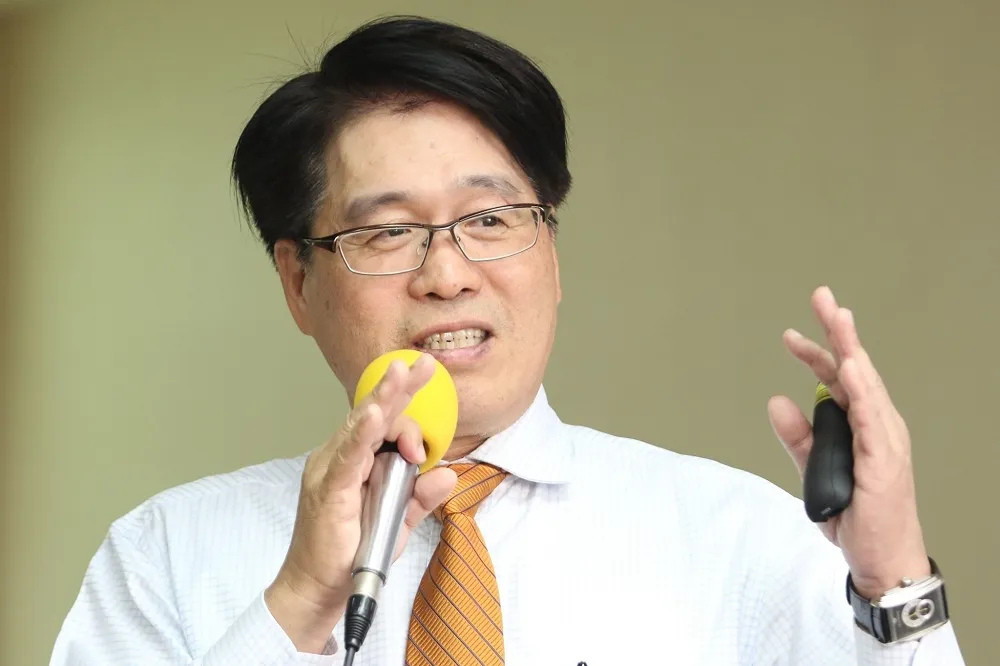 游盈隆批民進黨輸在中央執政　至今不知檢討企圖營造大團結假象　　