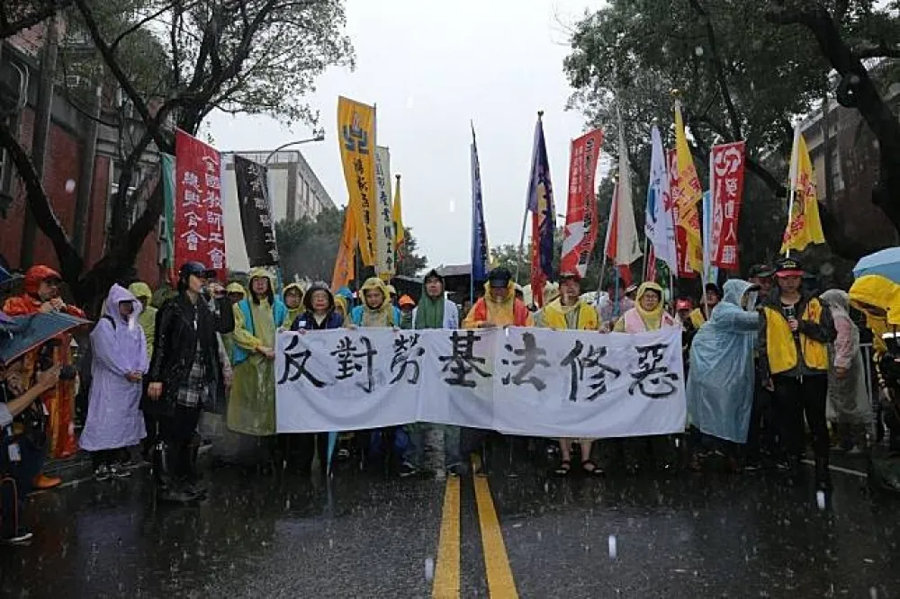 【2018國內十大新聞Top 4】勞基法修惡三讀通關　勞團怒吼、民怨沸騰