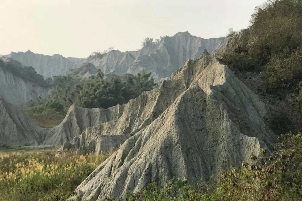 【罕見景觀變掩埋場】把廁所蓋在「絕世地形」上　龍崎月世界的悲歌