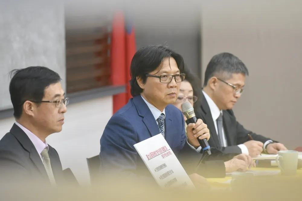 準備走馬上任嗎　管中閔：目前學校都沒有跟我連絡　