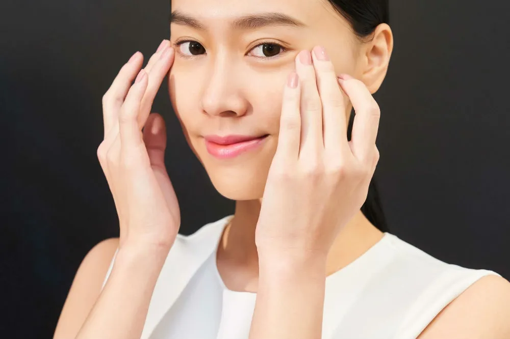 【有片】年輕妹妹，別讓「眼睛」在跨年夜背叛你！兩招必學！