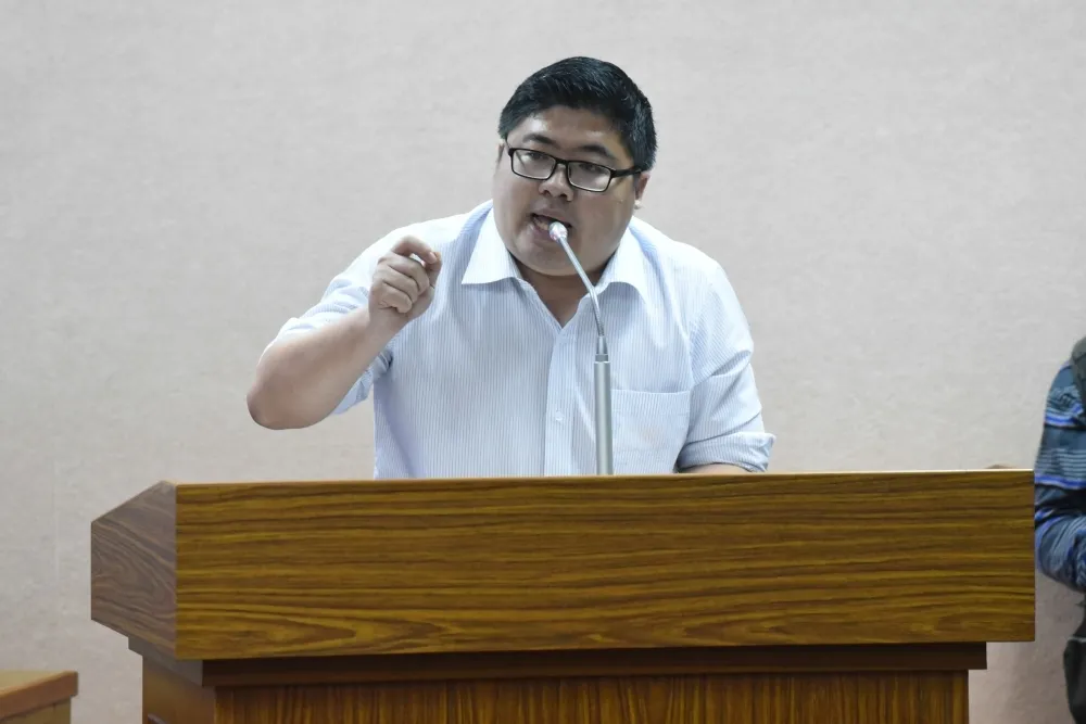 【欠繳款被停權】黨魁補選無法投卓榮泰　蔡易餘自嘲：咎由自取啦