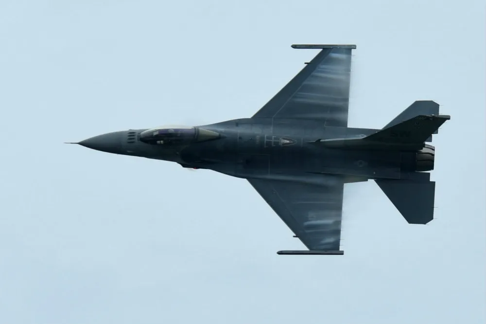 【F-16V vs 獅鷲】總統與總理各有盤算　保加利亞戰機採購案捲入政治角力
