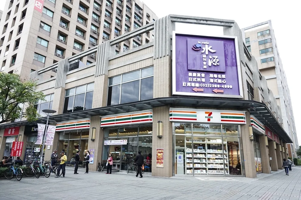 【有片】精品咖啡、書店、美妝！7-11全新店型「Big7」顛覆你對超商的印象
