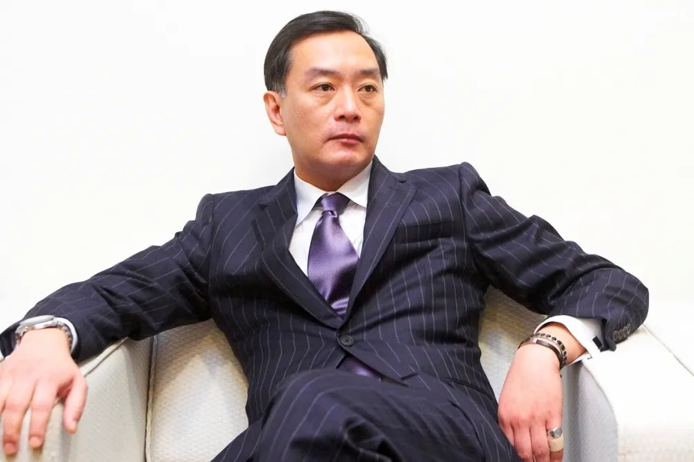 【長眠父母身側】嚴凱泰低調下葬金寶山　裕隆25日辦紀念音樂會
