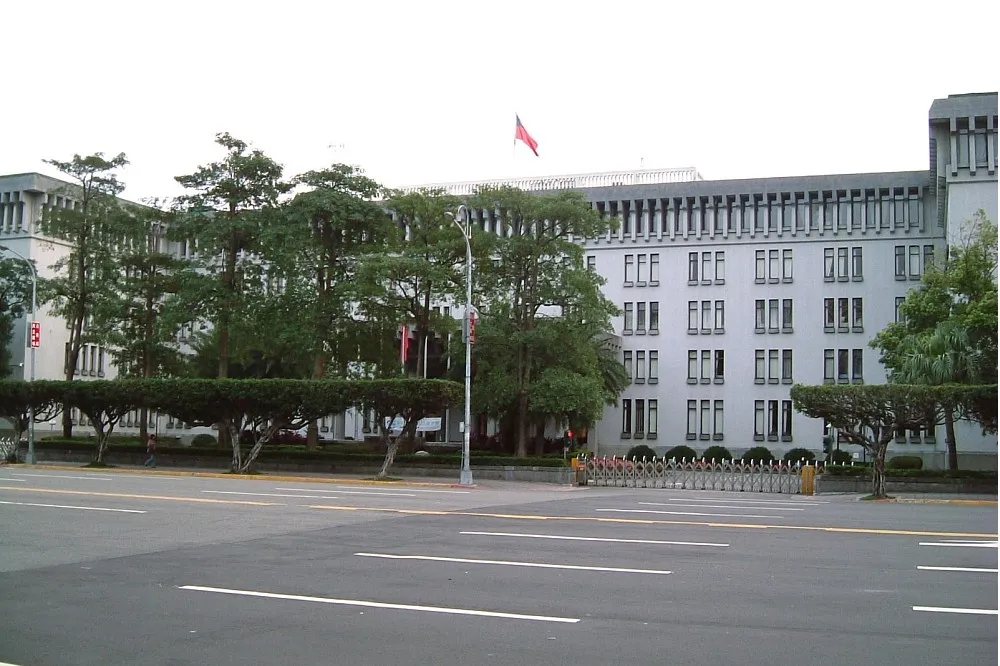 「口譯哥到華府」－什麼時候才能揚棄「資格論」的老掉牙心態