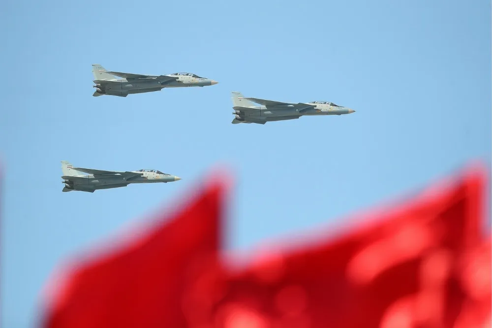 全球唯一擁有現役F-14「雄貓」戰機　伊朗空軍舉行大規模軍演