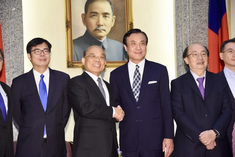 【大小S相見歡】蘇貞昌首拜會立法院　想把難事推蘇嘉全處理