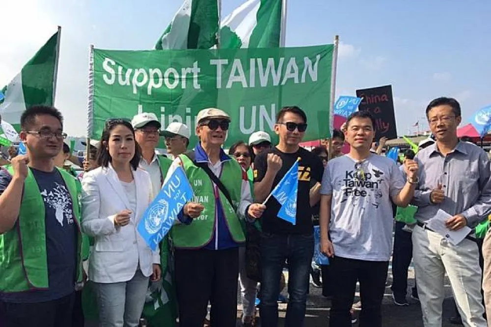【聯合國大會外一章】中國領事館前喊「台灣入聯」　只靠「兩岸一家親」太消極