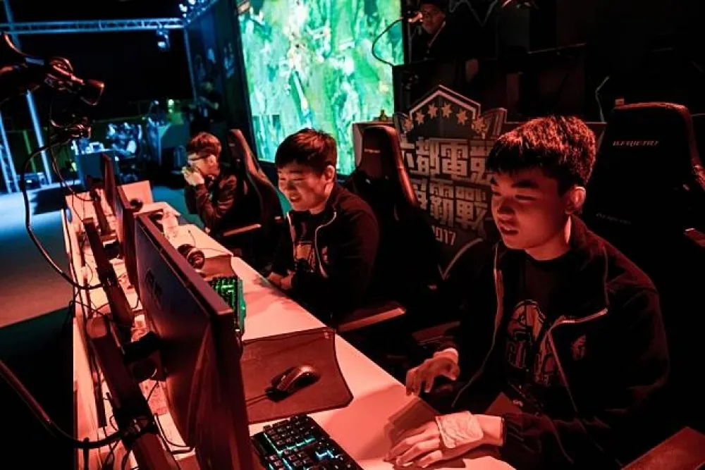 【六都電競爭霸戰】電競快訊：總決賽AHQ Fighter二連勝聽牌