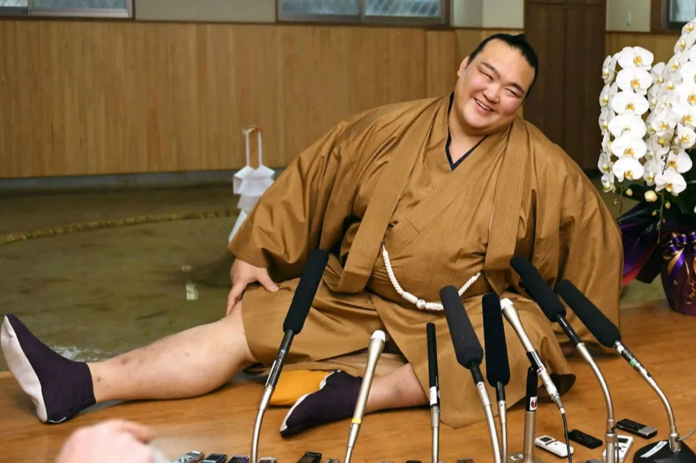 【19年來首位日本出身橫綱】生涯8連敗創下難堪紀錄　相撲力士稀勢之里寬宣布退休