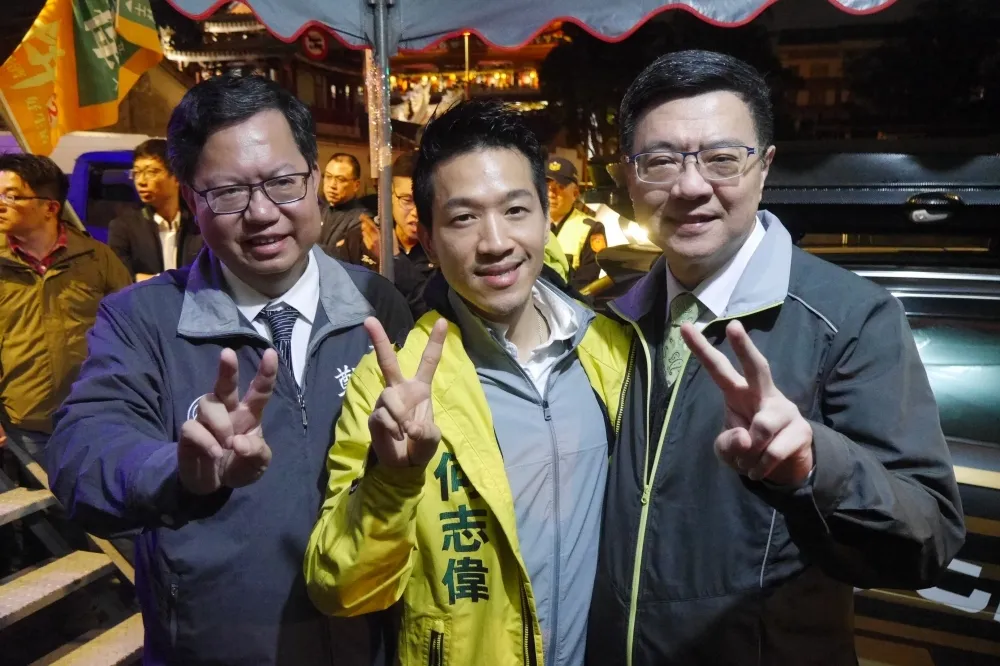 力拼立委補選紅盤　民進黨北中南輔選小組就位