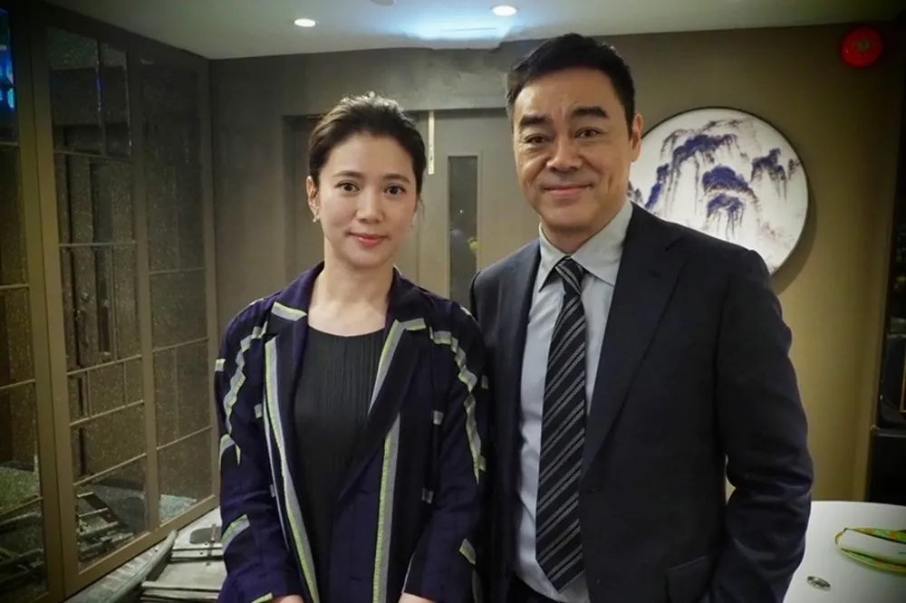 袁詠儀加盟《廉政風雲》   老搭檔劉青雲笑稱「像好久不見的女朋友」