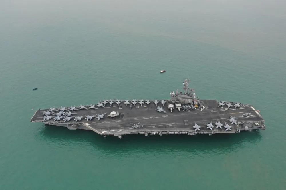中國武力進逼台灣　美國海軍作戰部長：航母通過台灣海峽仍是選項