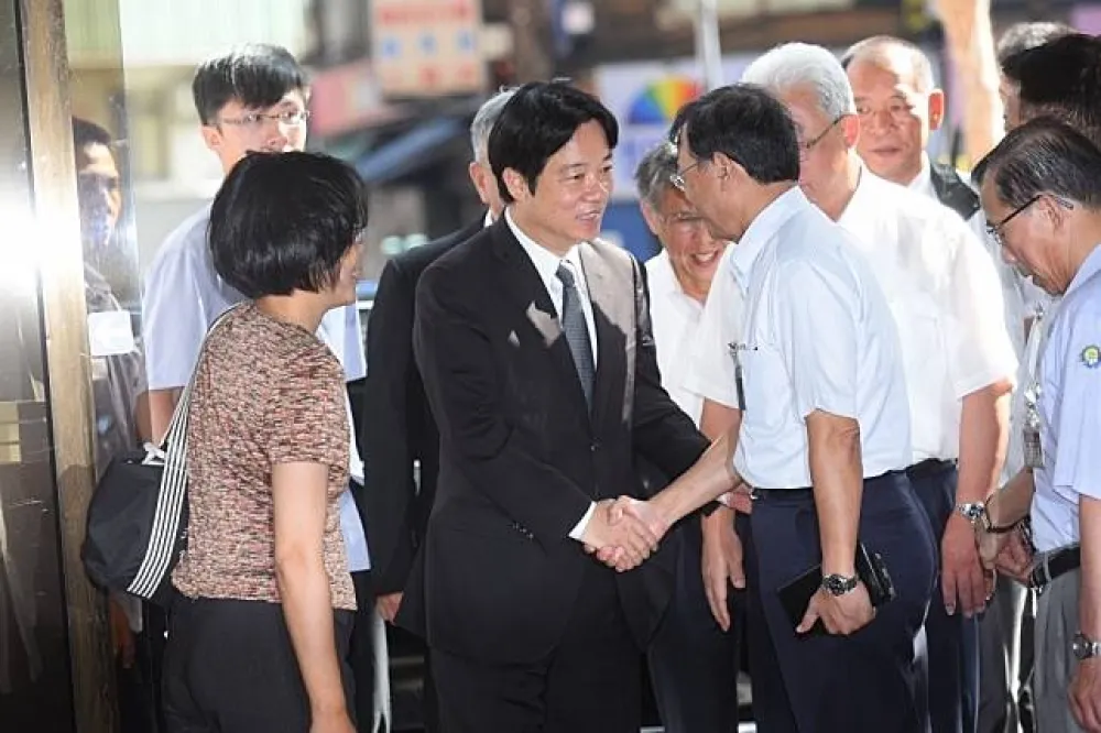 【賴揆回娘家】出席綠能論壇　盼台灣2025再生能源占20%