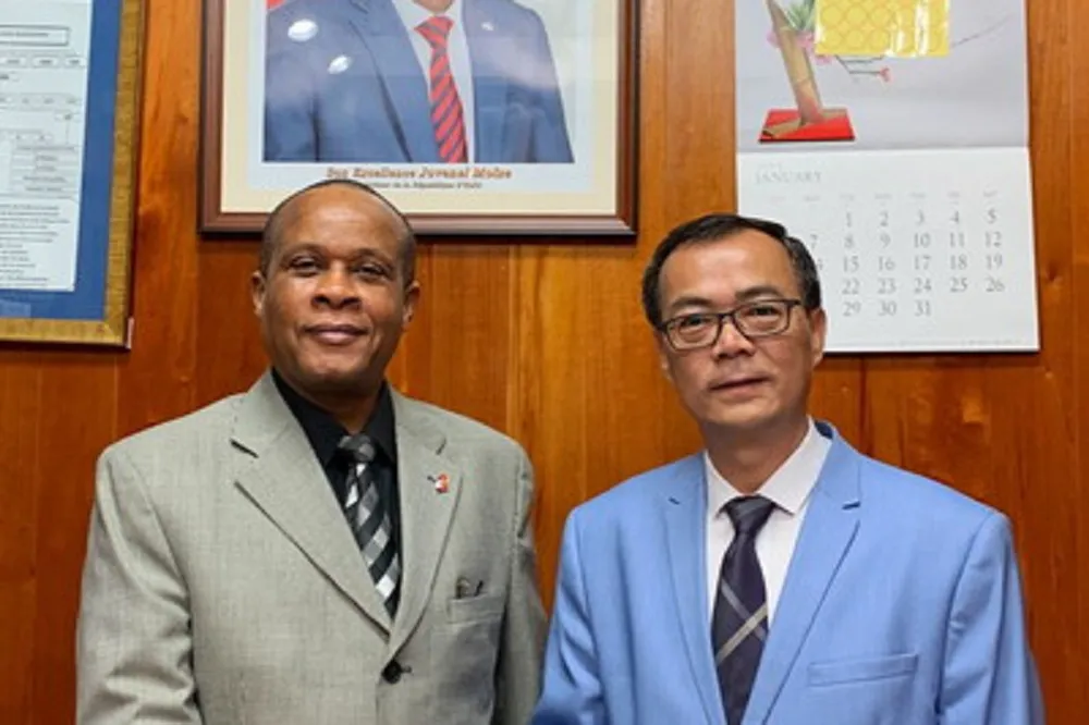 台灣中美洲邦交又亮紅燈　中國侵門踏戶公開拜會海地部會首長