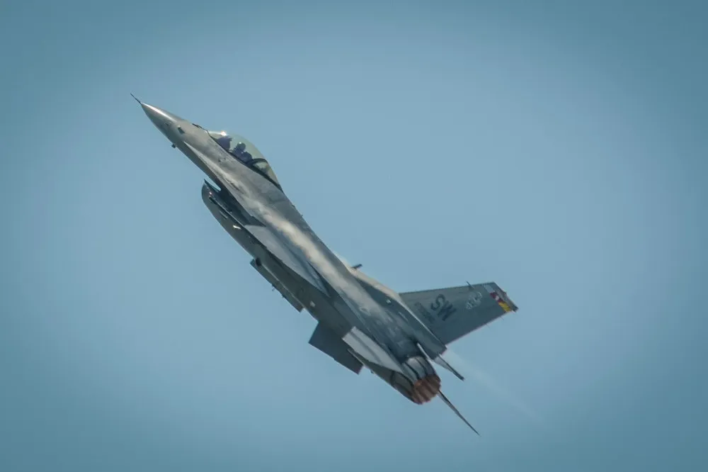 【全球還有200架訂單空間】欲爭150億美元訂單　洛馬再提F-16戰機「印度製造」計畫