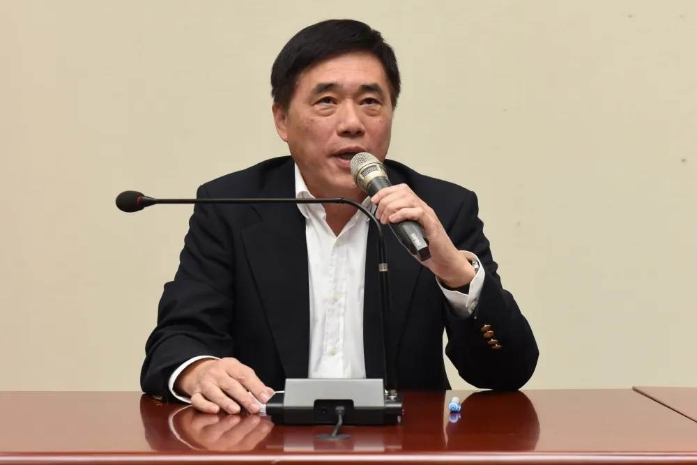 【鄭麗君被巴】郝龍斌搬肉圓惡爸護航暴行　「官逼民反、忍無可忍」