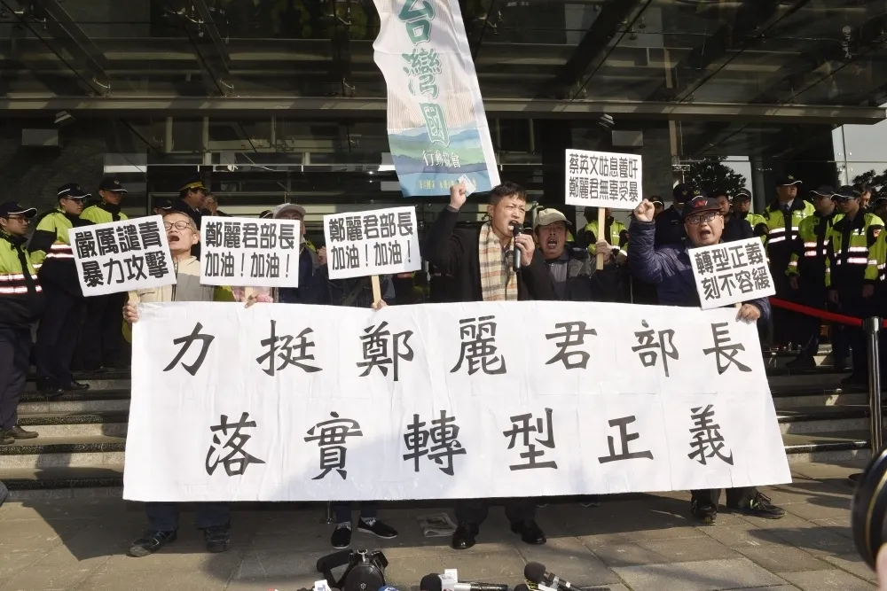 投書：那巴掌只求自己暢快　豈管他人歷史傷疤遺留千秋