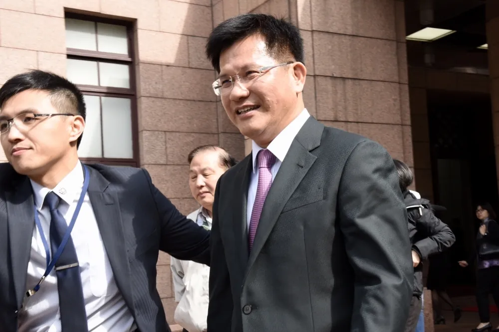 【允諾擔責】林佳龍見普悠瑪事故家屬　提議每名罹難者賠償1320萬