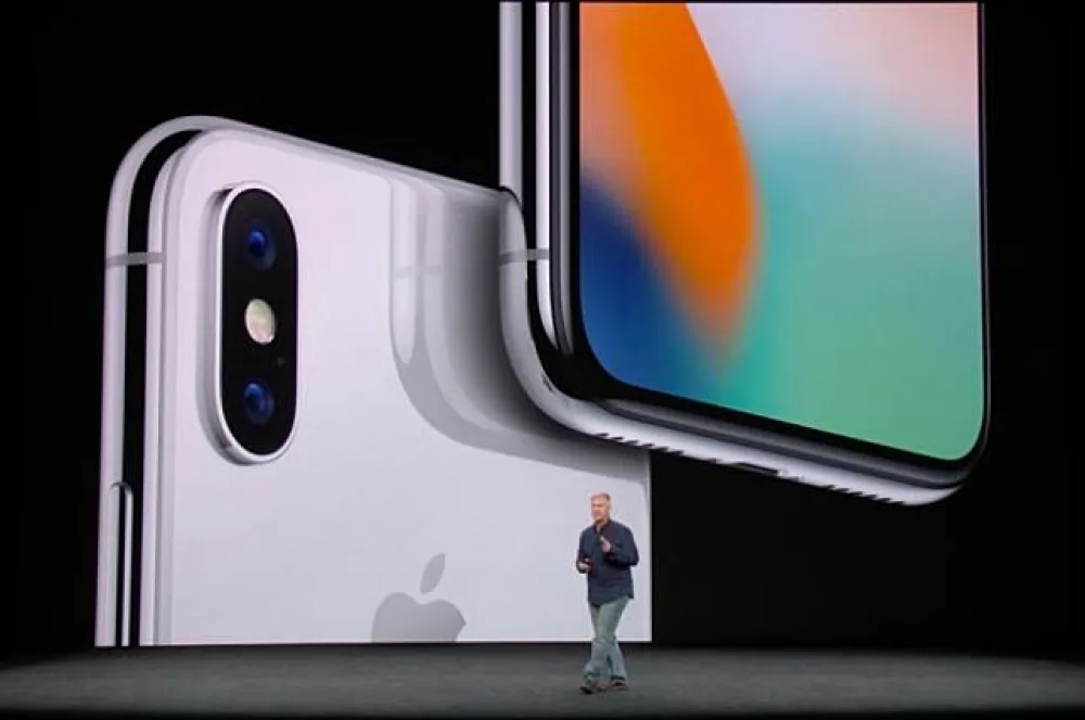 十週年「iPhone X」驚艷推出　三款手機同步重點整理！