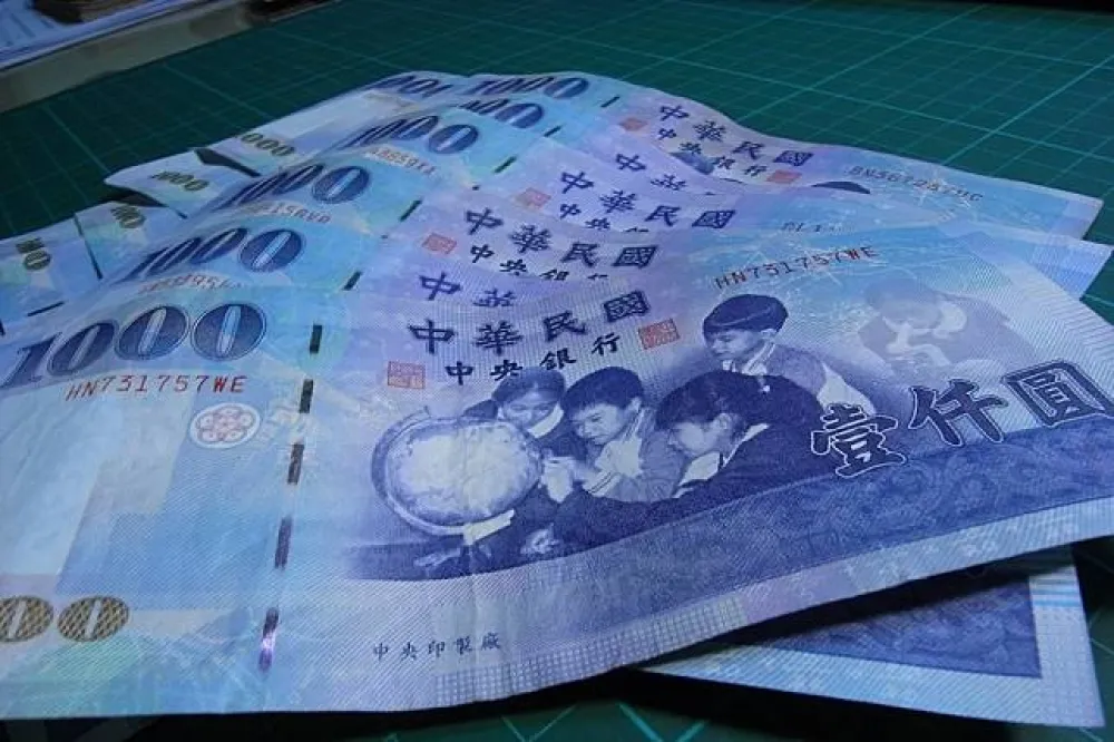 【驚見2字頭】新台幣一度登高29.904　下午以30.006收盤