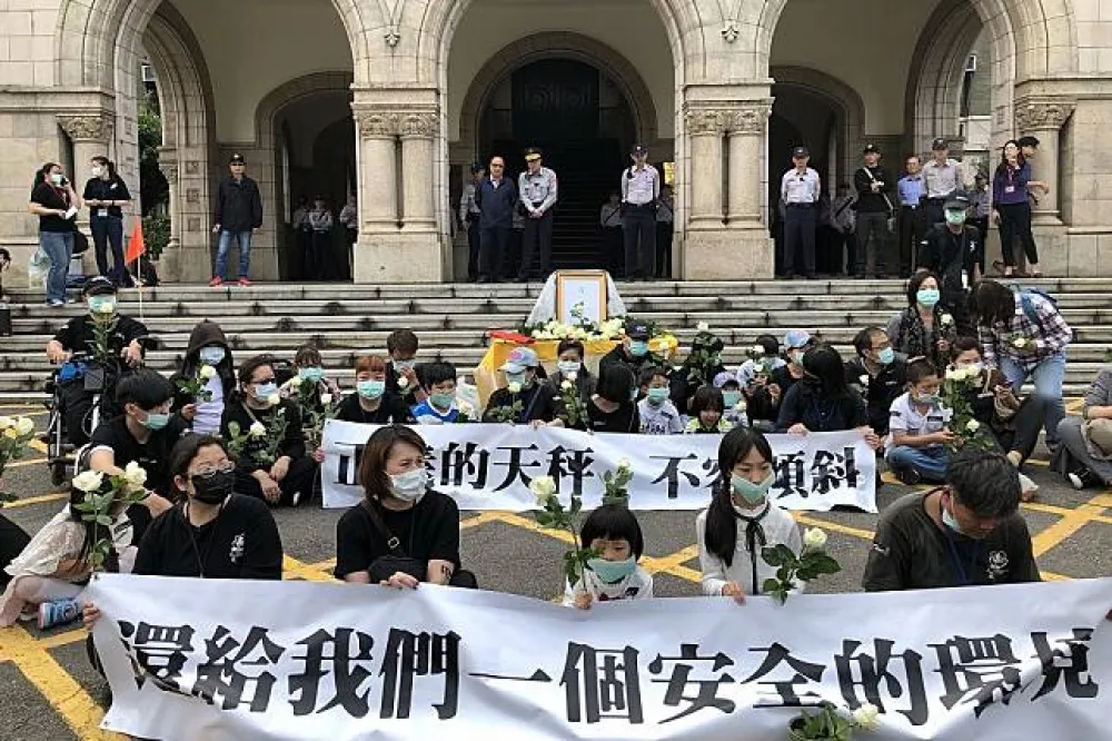 前法官陳鴻斌性騷擾案　職務法庭從罰薪一年改判「免職」