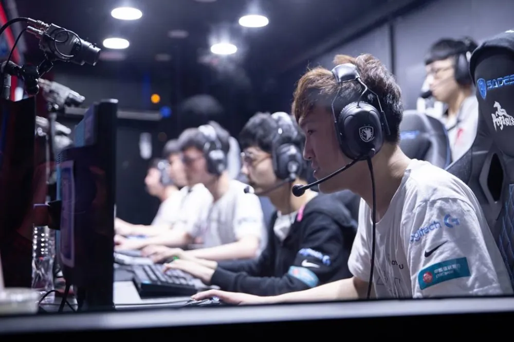 【英雄聯盟】JTeam爆心結？　輔助Ysera臉書怒噴隊友