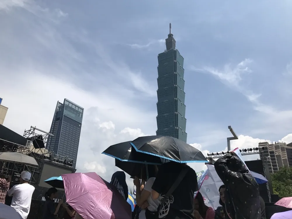 【大雨特報】北北基3縣市需防局部大雨　元宵中南部高溫破30度 