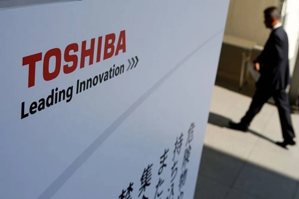 東芝出售記憶體部門　貝恩擬邀蘋果加入戰局