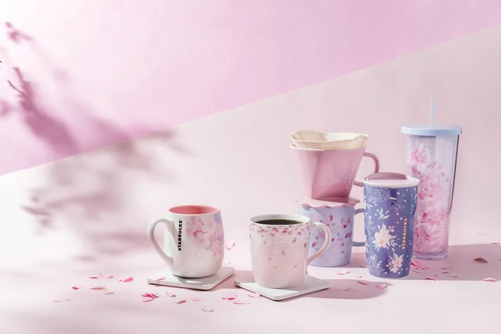 星巴克「春日限定櫻花杯」夢幻登場！櫻花系列商品及全新飲品 2/20 限量上市