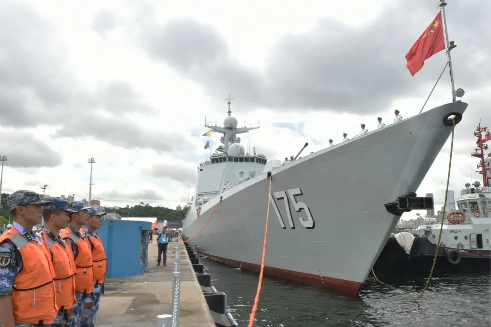 3艘中國軍艦通過對馬海峽　日本飛彈巡邏艇全程緊盯