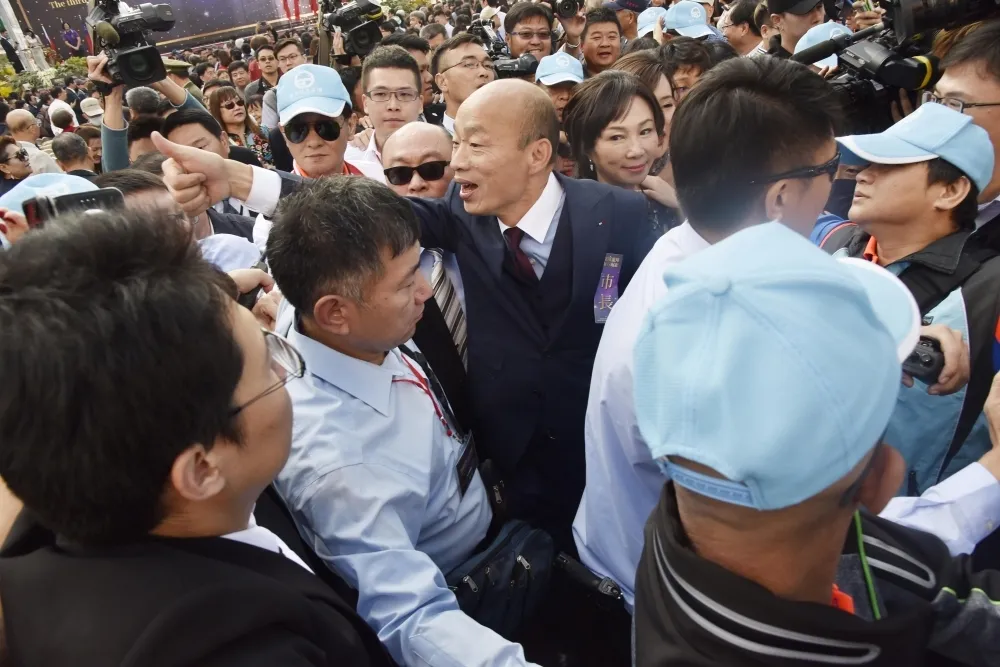 愛韓國瑜　就不要反智造神