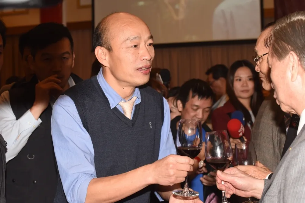 黃重諺狠酸「土包子喝醉」　韓國瑜回嗆：狗嘴吐不了象牙