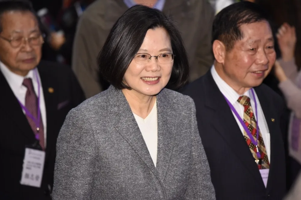 嘉中考題疑辱總統惹議　蔡英文「不以為意」強調言論自由