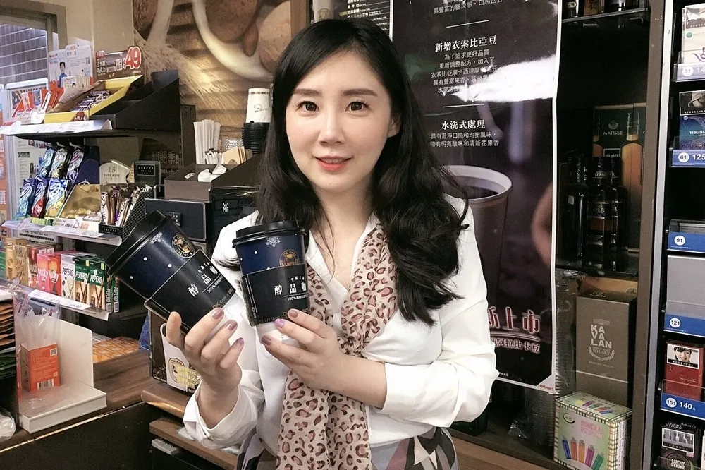 2/23周六補班不鬱卒！連鎖咖啡、便利商店推出買一送一等咖啡優惠