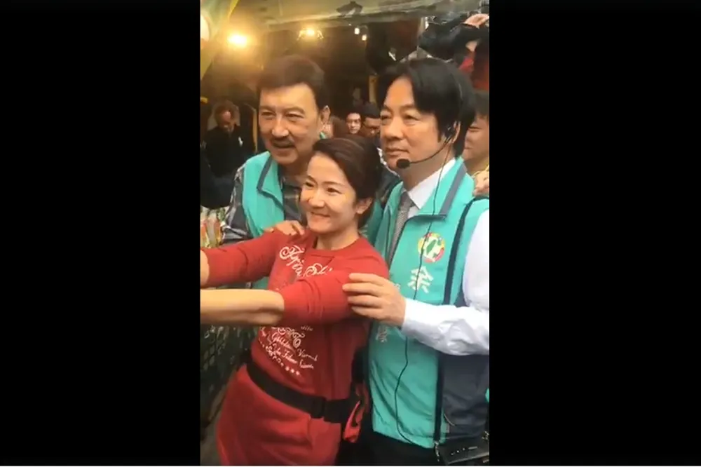 【直播】「賴神」助威！　余天三重掃街衝刺立委補選