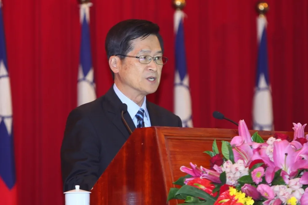 柯文哲稱「台灣軍力撐不到2天」　嚴德發斥：污衊國軍