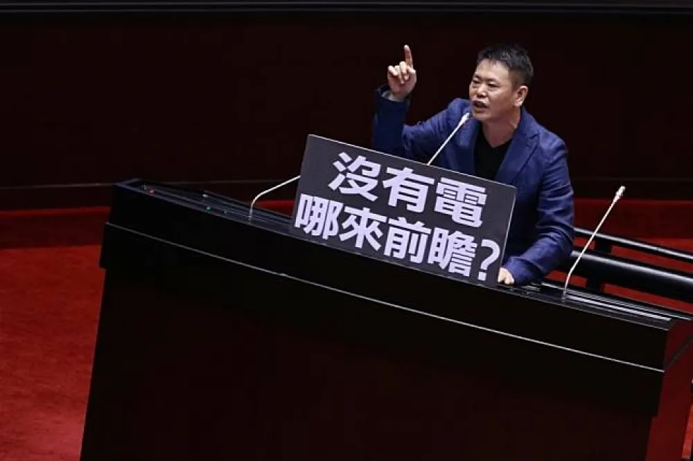 綠營明日擬表決大戰　國民黨放話武鬥難免