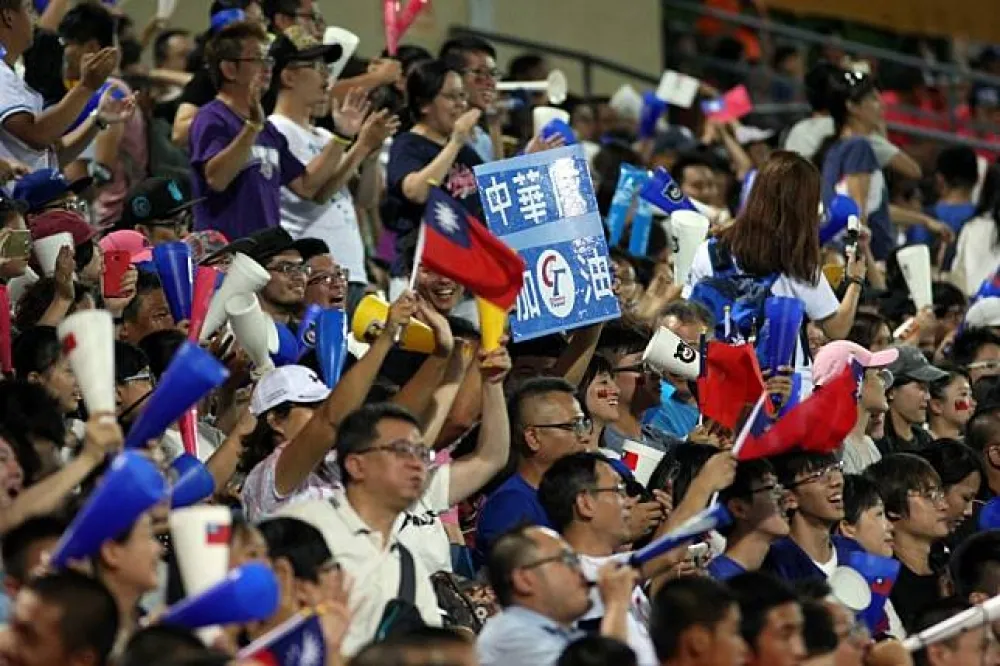 【世大運棒球】中韓關鍵戰役不能輸　民眾漏夜排隊搶票