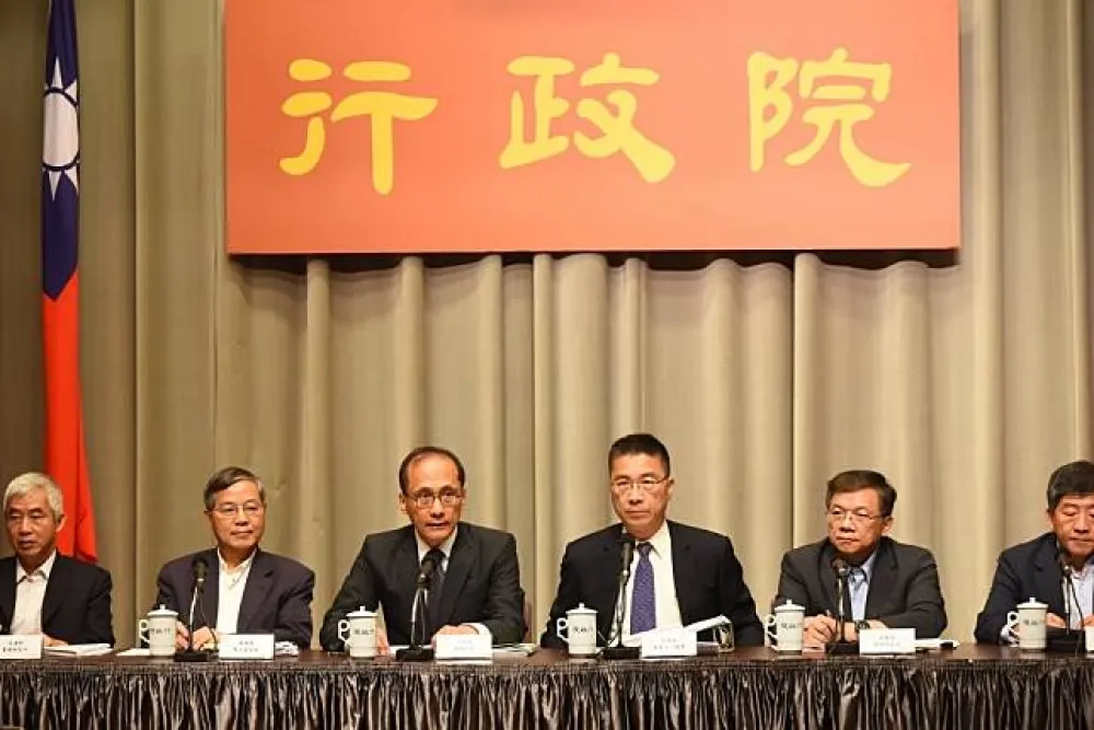 公務員旋轉門規定放寬　將改為「特定行為禁止」