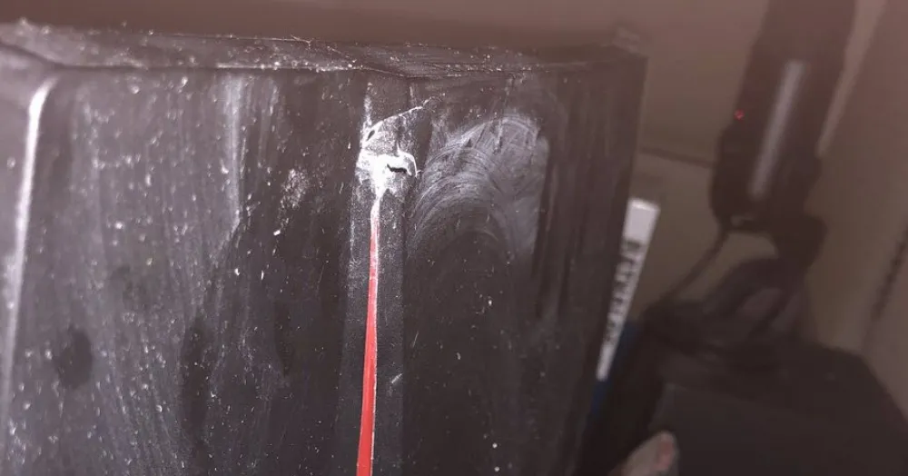 超高校級的幸運！美國電競螢幕為玩家擋下子彈仍可正常使用