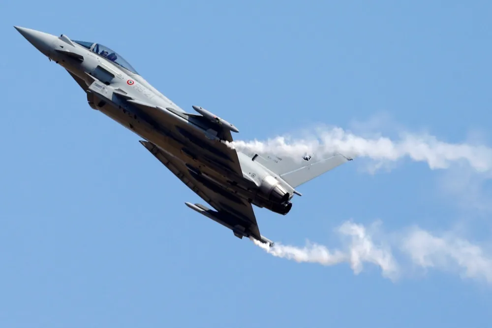 德擬延長對沙烏地武器禁令　恐讓英國百億美元颱風戰機訂單受傷害
