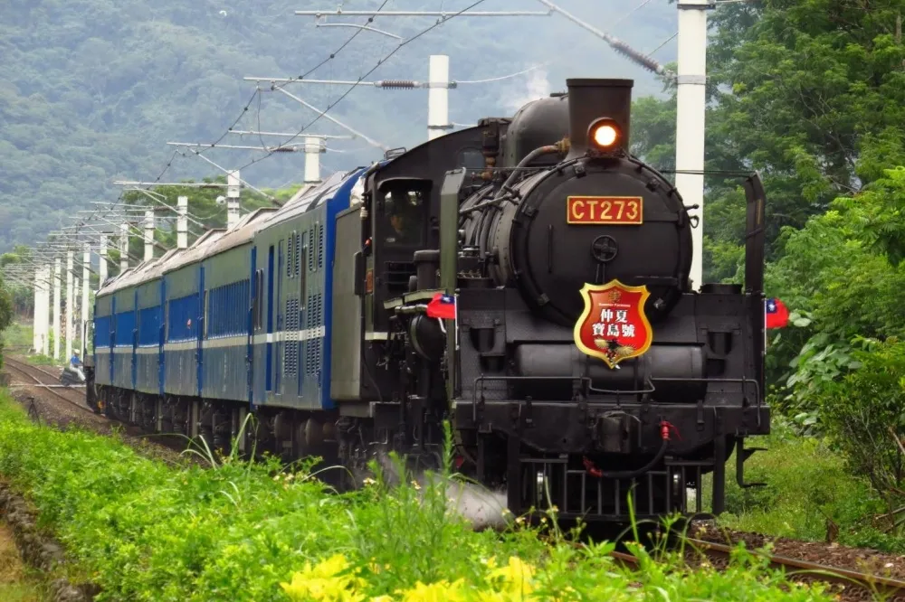臺鐵推「郵輪式列車」環島行程　復古火車帶你輕鬆全台遊透透