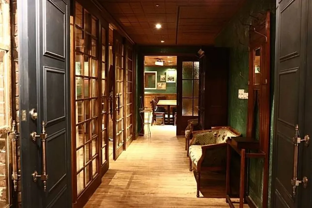 私房美拍餐廳推薦 　超潮英倫風格系  Bagel Bagel Café Bar