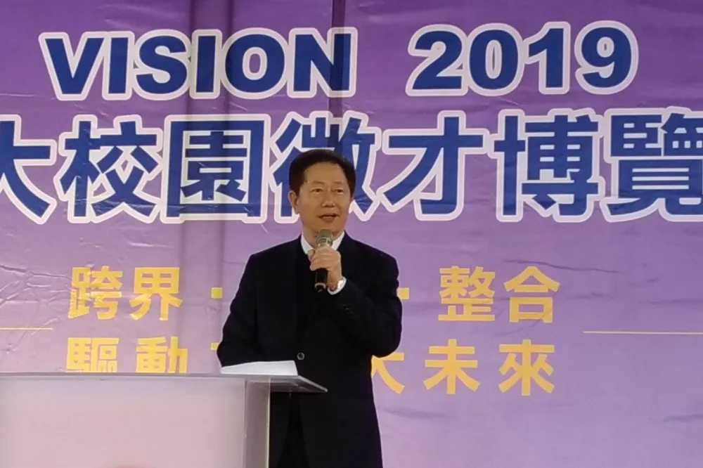 【2.5萬職缺】297家企業台大獵才！　台積電董座勉新鮮人必備這2項能力
