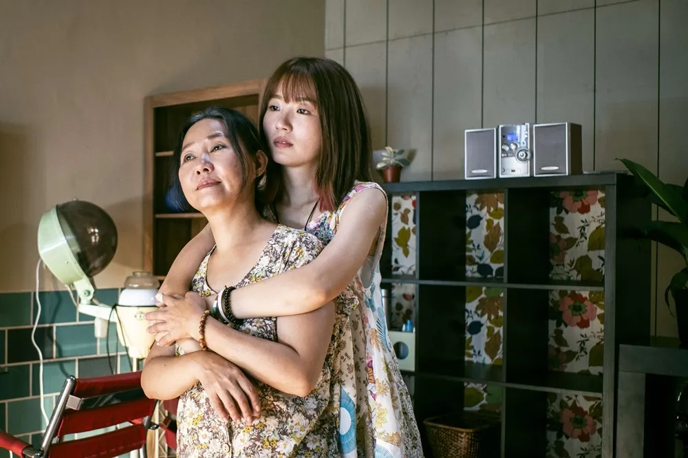 公視學生劇展《阿蒂美髮店》3/10登場　第一天就拍敲棺戲嚇到呂雪鳳