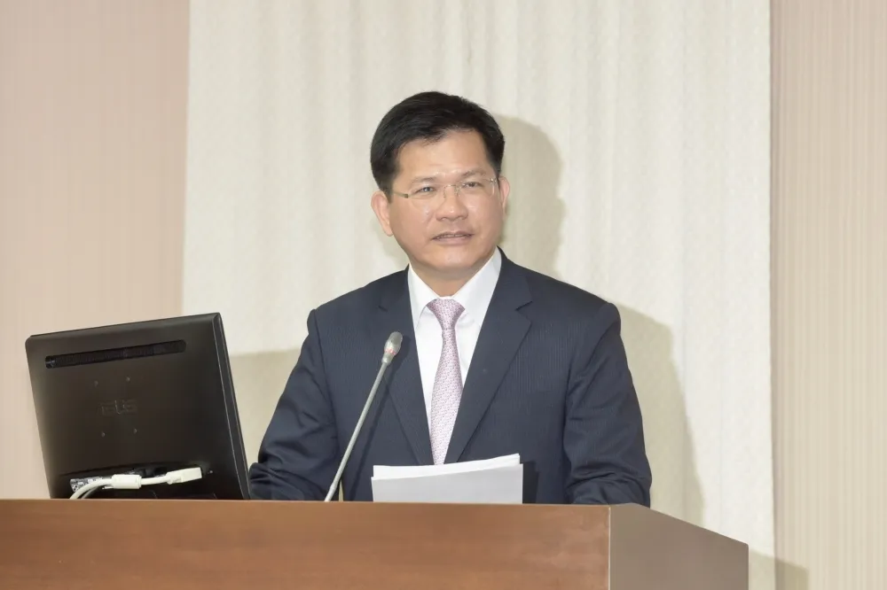 【普悠瑪調查】黃國昌批台鐵欺騙國人　懲處過輕林佳龍要求檢討重寫