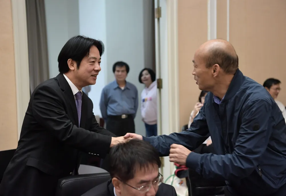 【總統初選】2020下戰帖！　賴清德誇韓國瑜「百年難得政治奇才」