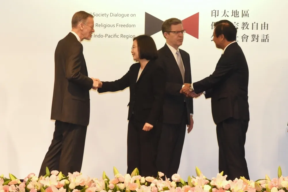 賴清德突襲初選　蔡英文出訪前再拚印太戰略布局